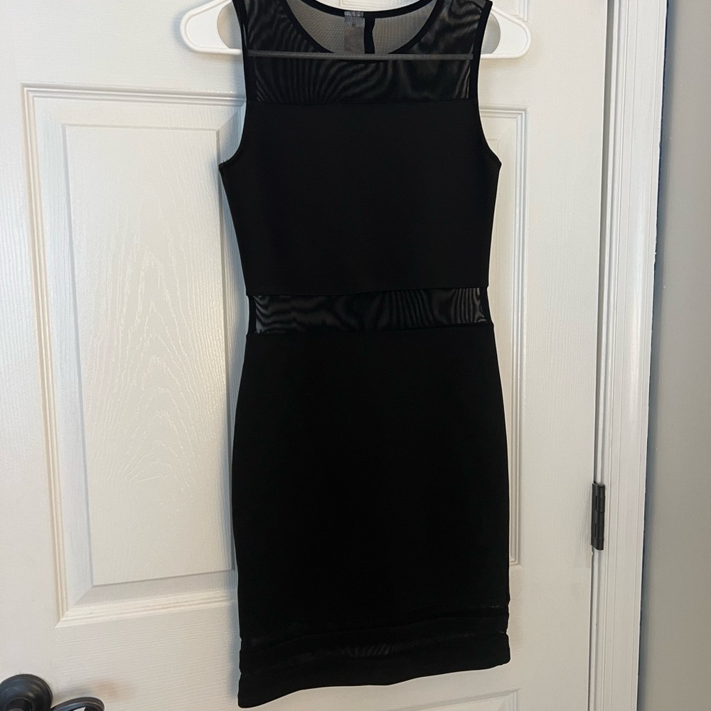 Dress - Picture 3 of 3